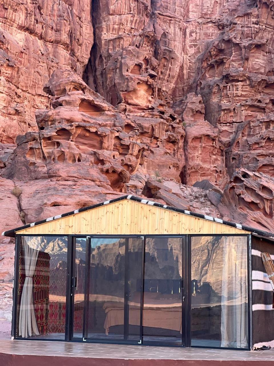 Wadirum Momoo Вади Рум Екстериор снимка